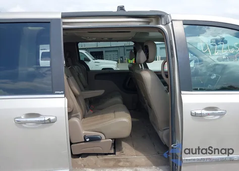 2015 Chrysler Town & Country Touring-L from USA, damaged, VIN 2C4RC1CG8FR755084